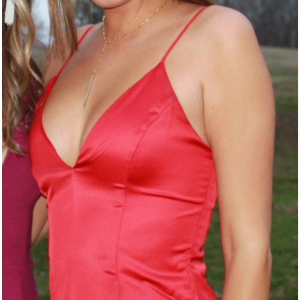 Dress - Picture 2 of 5
